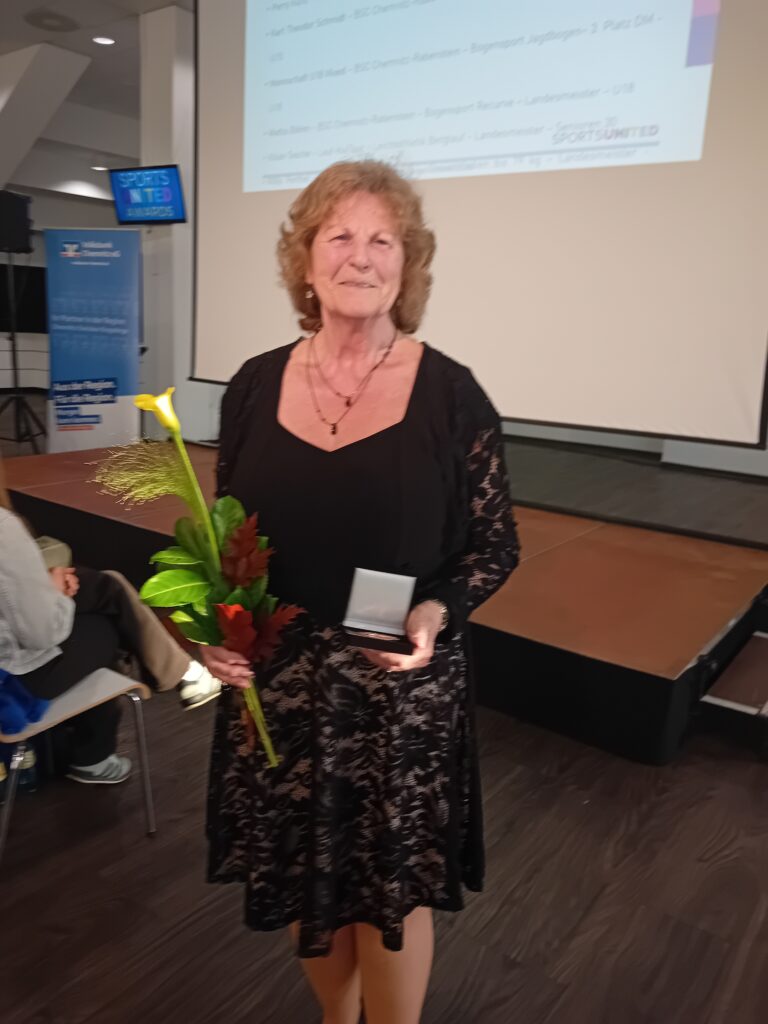 Bronze Adelheid Dörfert